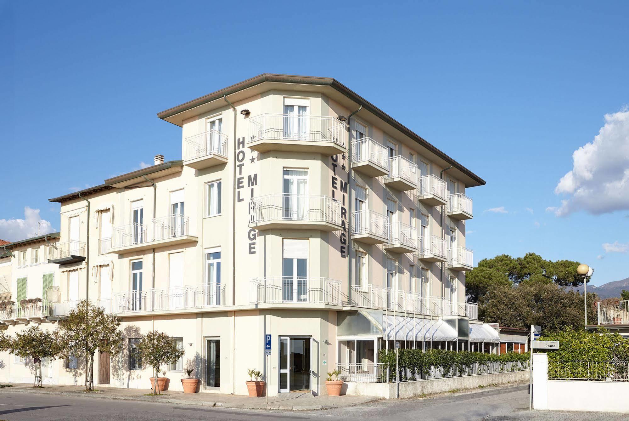 Hotel Mirage 马里纳-迪-皮特拉桑塔 外观 照片